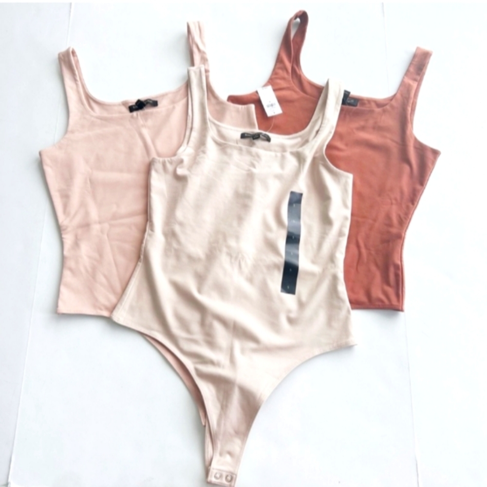 🌹Banana Republic Bundle Bodysuits Tank Style Neutral Colors 3 pieces NEW Small
